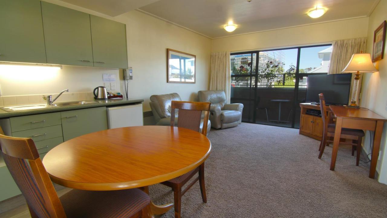Country Glen Lodge Christchurch Buitenkant foto