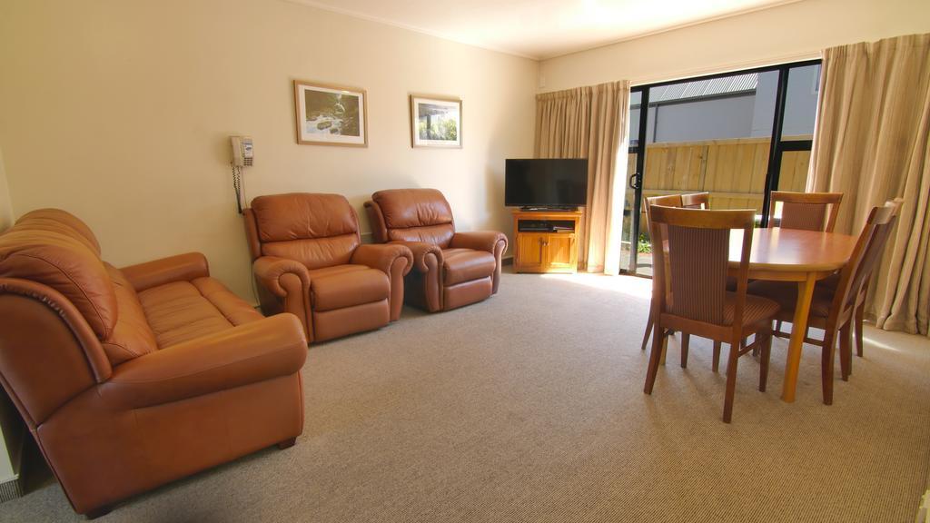 Country Glen Lodge Christchurch Buitenkant foto