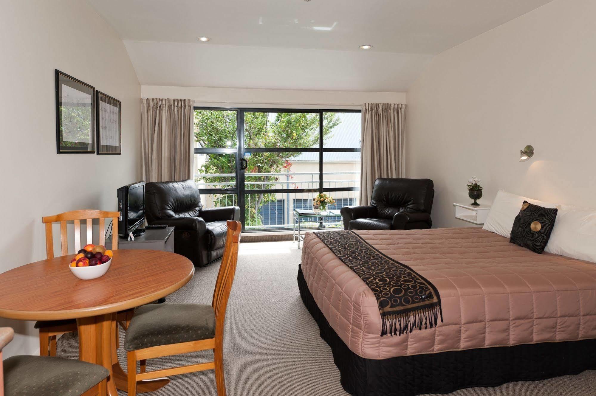 Country Glen Lodge Christchurch Buitenkant foto